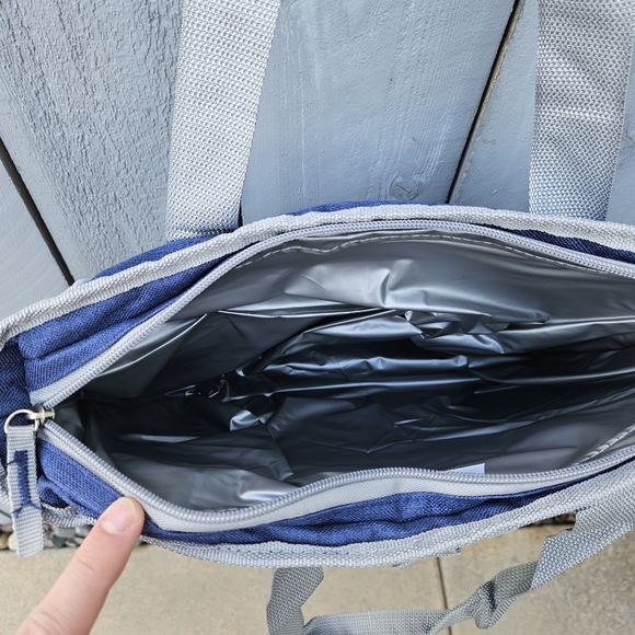 NWT Logobrands Cleveland Indians Cooler Bag - Picture 5 of 6